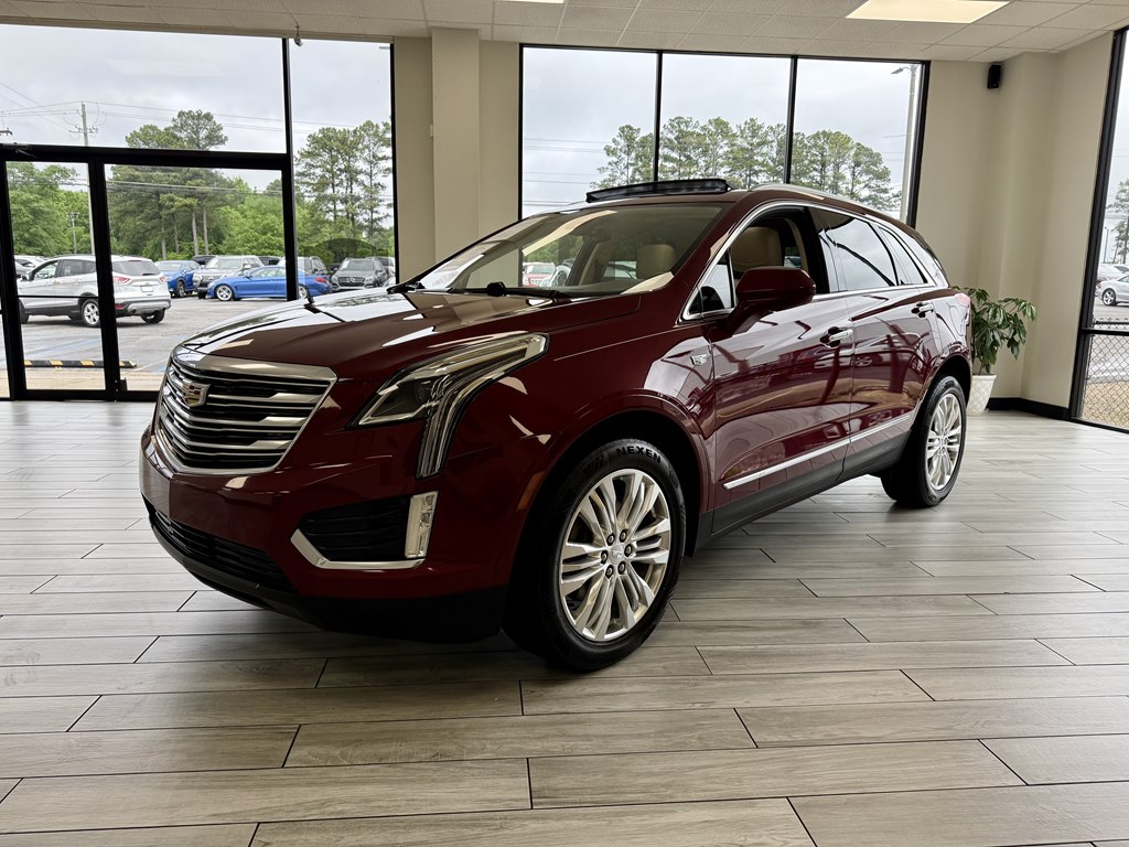 Photo 3 of this CADILLAC XT5
