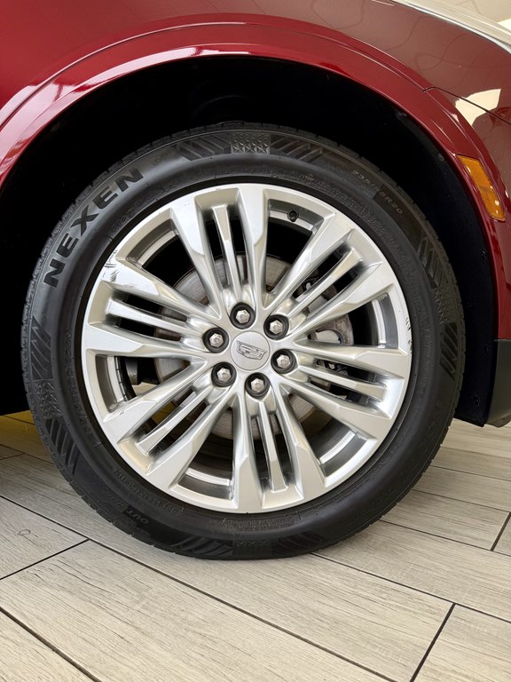 Photo 19 of this CADILLAC XT5