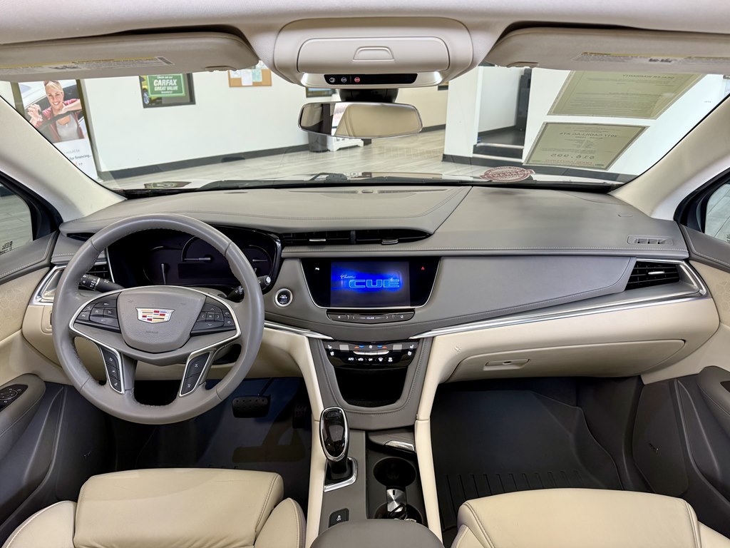 Photo 10 of this CADILLAC XT5