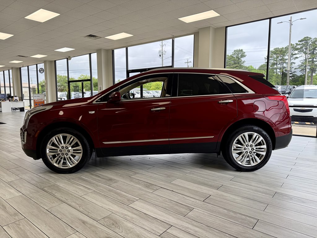 Photo 4 of this CADILLAC XT5