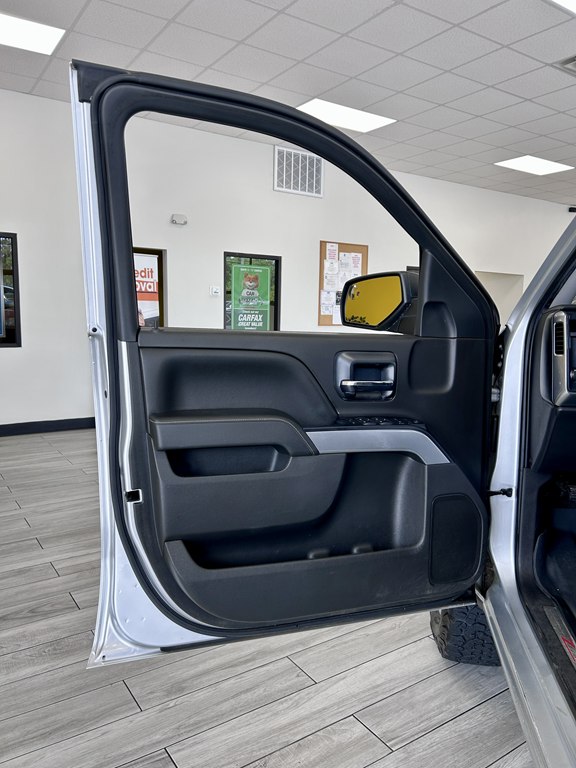 Photo 15 of this CHEVROLET SILVERADO 1500