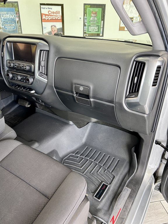 Photo 12 of this CHEVROLET SILVERADO 1500