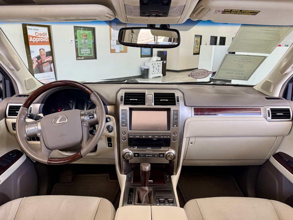 Photo 10 of this LEXUS GX