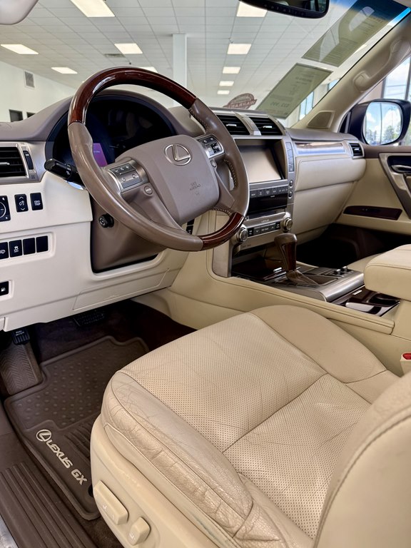 Photo 12 of this LEXUS GX