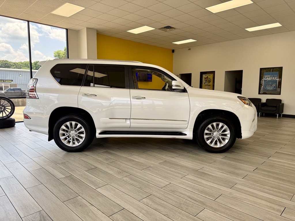 Photo 5 of this LEXUS GX