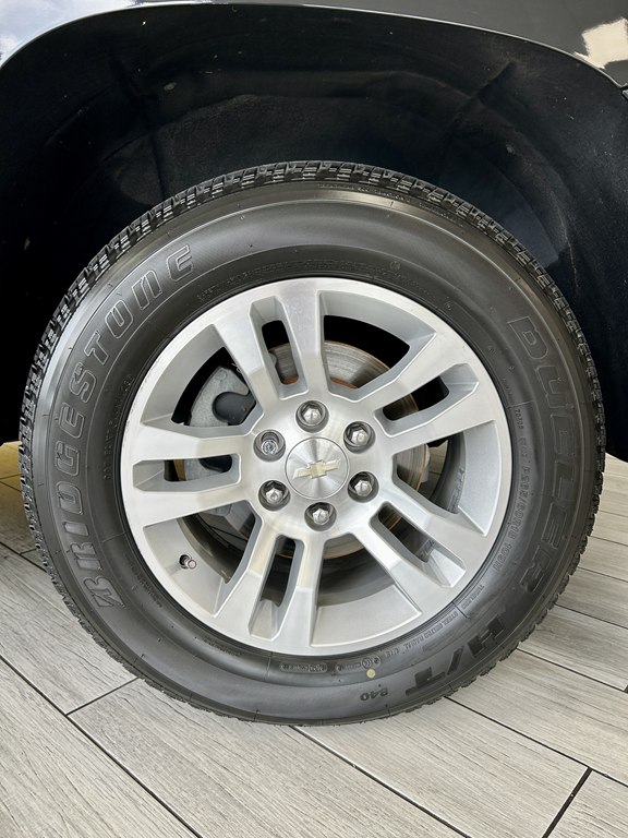 Photo 20 of this CHEVROLET TAHOE