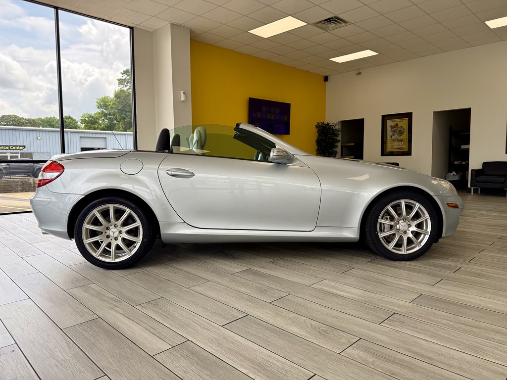 Photo 5 of this MERCEDES-BENZ SLK