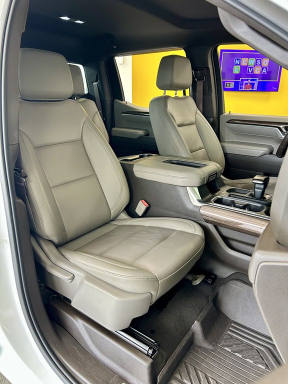 Photo 16 of this CHEVROLET SILVERADO 1500