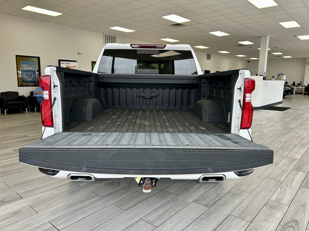 Photo 9 of this CHEVROLET SILVERADO 1500