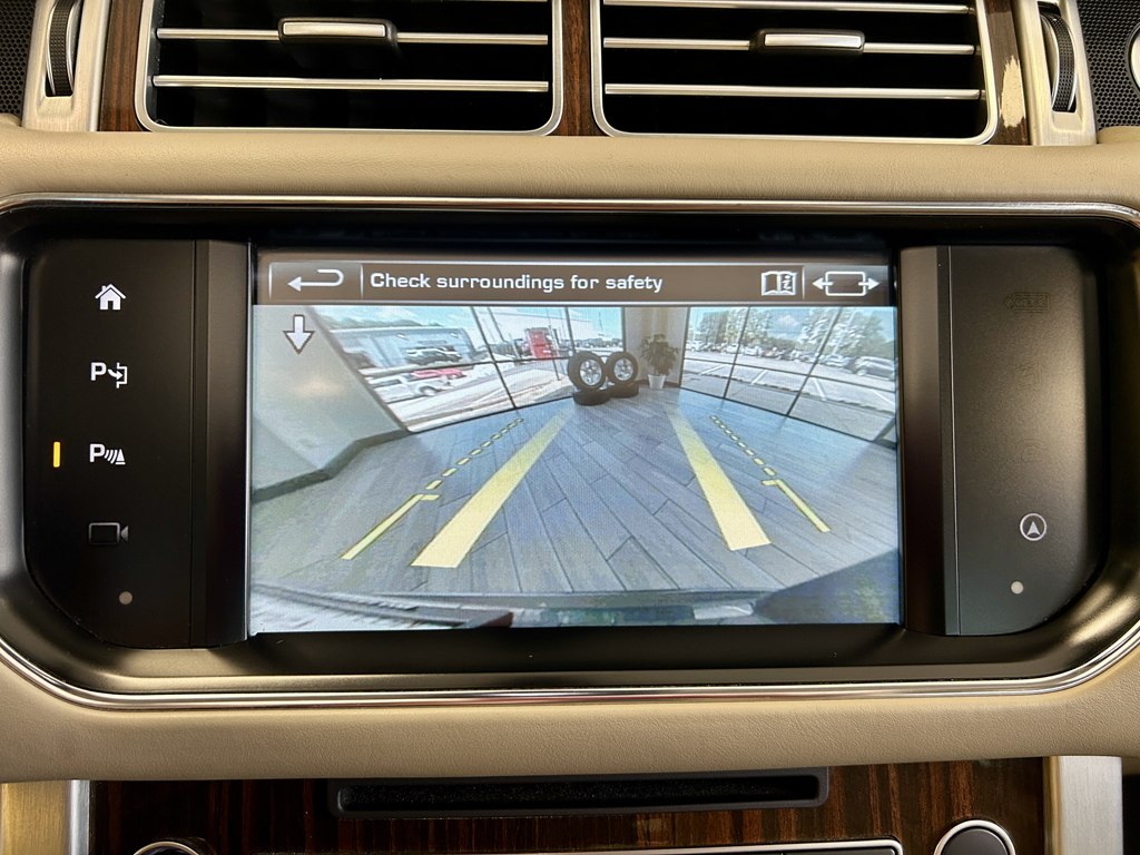 Photo 11 of this LAND ROVER RANGE ROVER