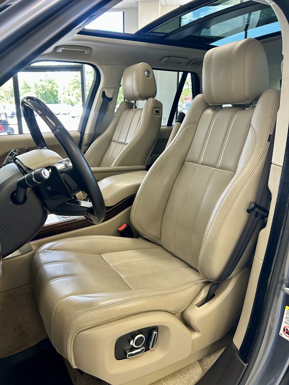 Photo 14 of this LAND ROVER RANGE ROVER