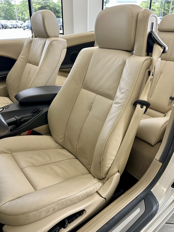 Photo 13 of this BMW 645