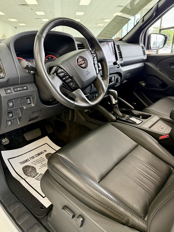 Photo 13 of this NISSAN FRONTIER PRO-X