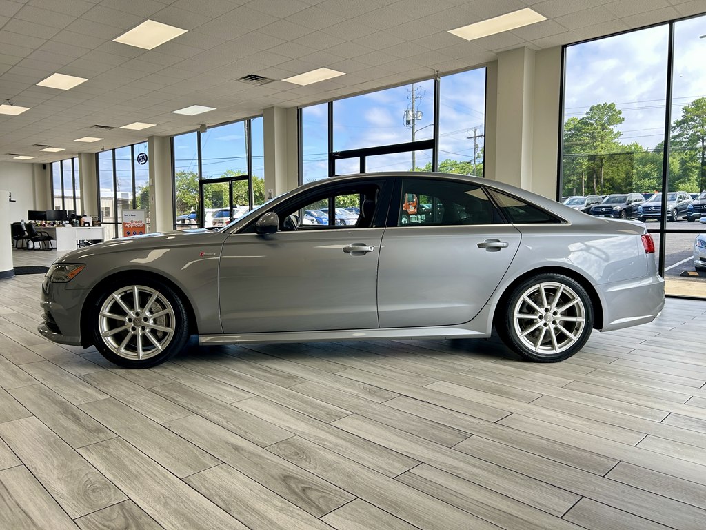 Photo 4 of this AUDI A6