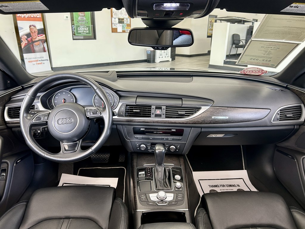 Photo 10 of this AUDI A6