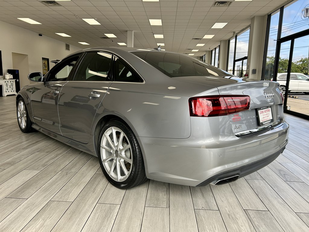 Photo 7 of this AUDI A6