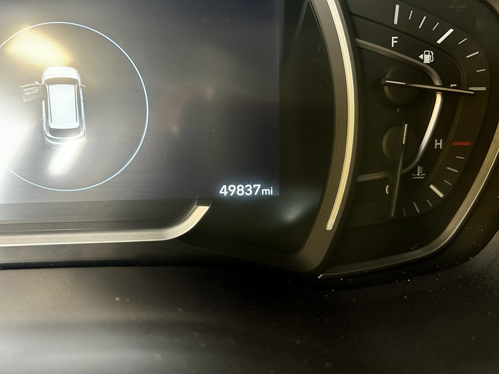 Photo 20 of this HYUNDAI SANTA FE