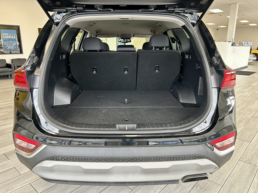 Photo 9 of this HYUNDAI SANTA FE