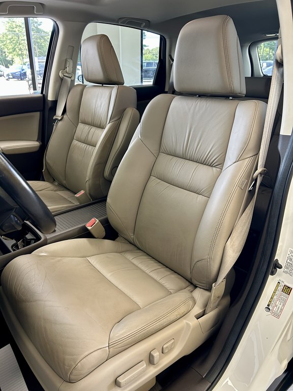 Photo 13 of this HONDA CR-V