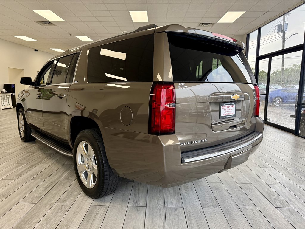 Photo 7 of this CHEVROLET SUBURBAN