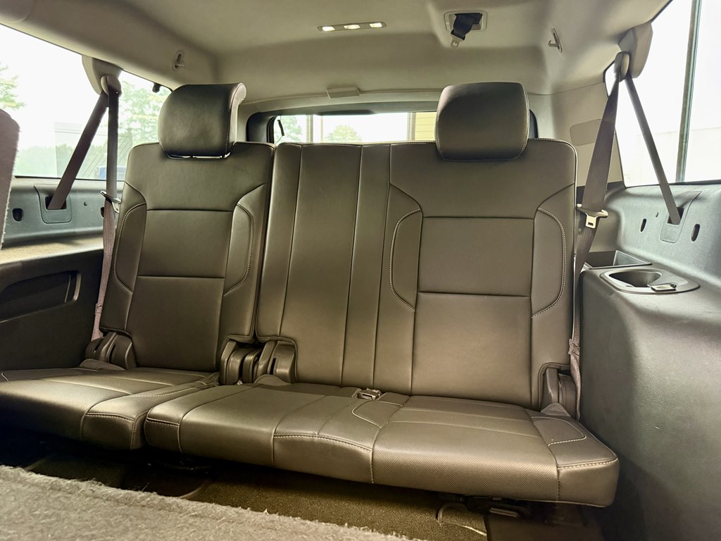 Photo 18 of this CHEVROLET SUBURBAN