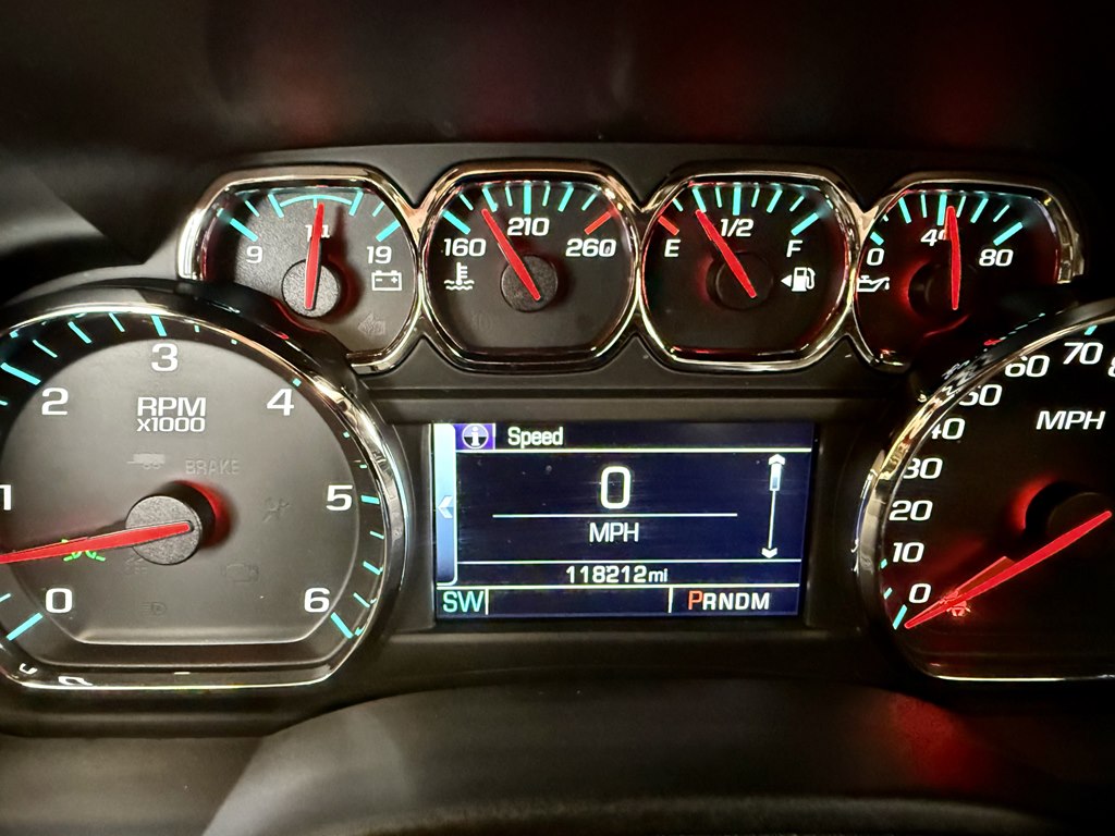 Photo 21 of this CHEVROLET SUBURBAN