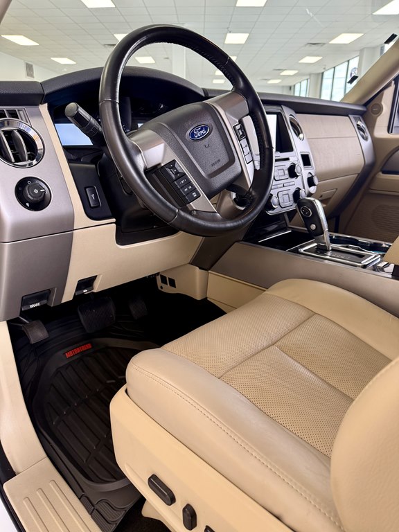 Photo 12 of this FORD EXPEDITION