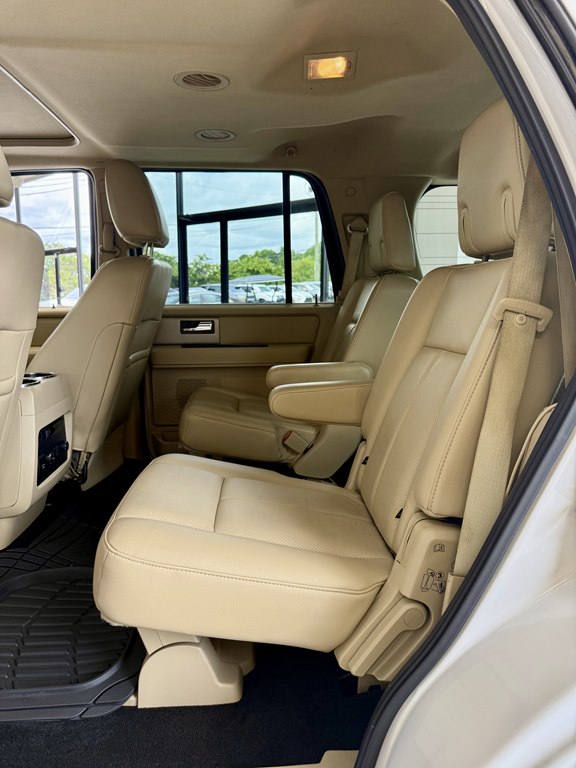 Photo 16 of this FORD EXPEDITION
