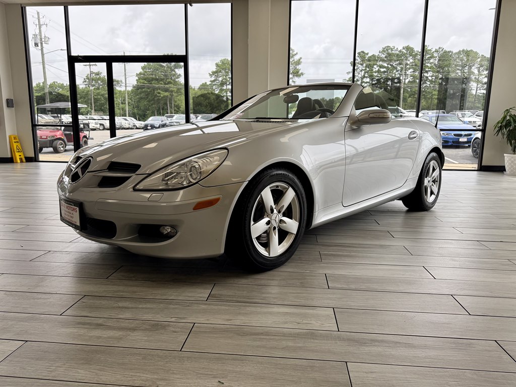 Photo 3 of this MERCEDES-BENZ SLK