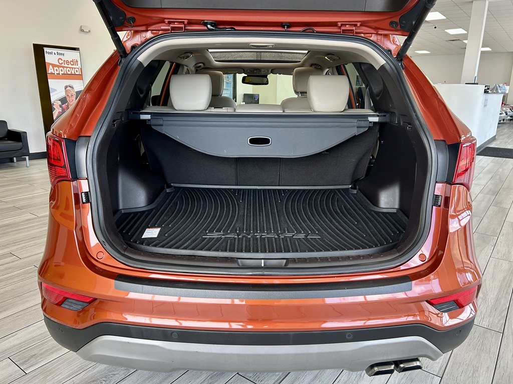 Photo 9 of this HYUNDAI SANTA FE SPORT