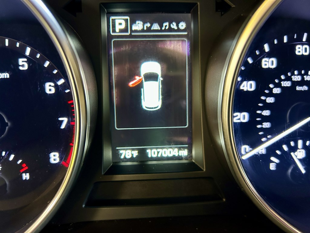 Photo 20 of this HYUNDAI SANTA FE SPORT