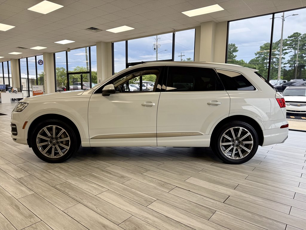 Photo 4 of this AUDI Q7