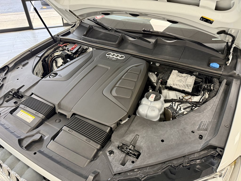 Photo 19 of this AUDI Q7