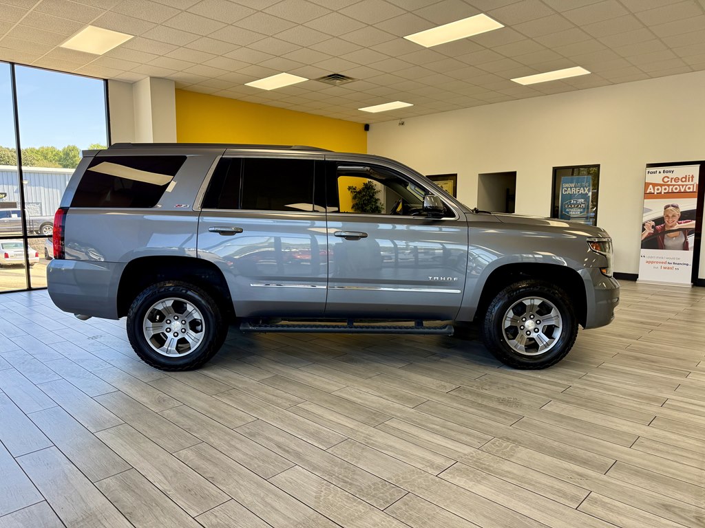 Photo 5 of this CHEVROLET TAHOE