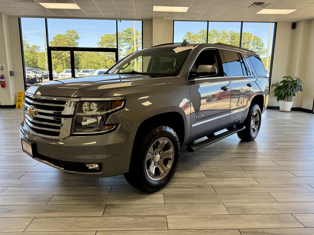 Photo 3 of this CHEVROLET TAHOE
