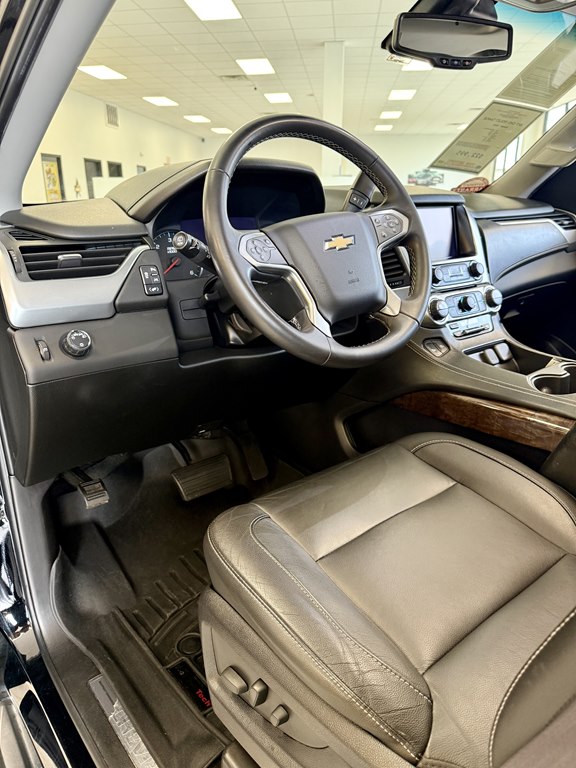 Photo 13 of this CHEVROLET TAHOE
