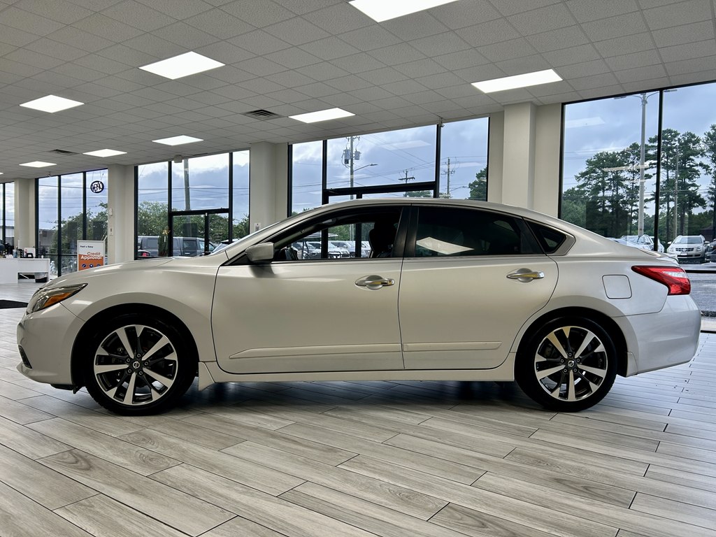 Photo 4 of this NISSAN ALTIMA