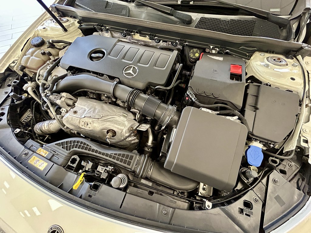 Photo 18 of this MERCEDES-BENZ A