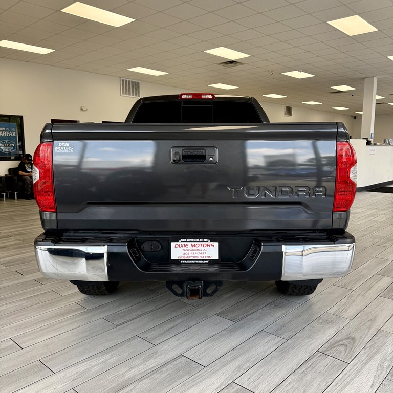 Photo 8 of this TOYOTA TUNDRA