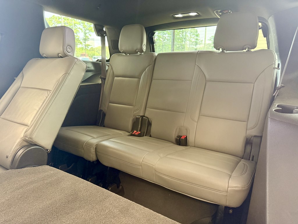Photo 18 of this CHEVROLET TAHOE