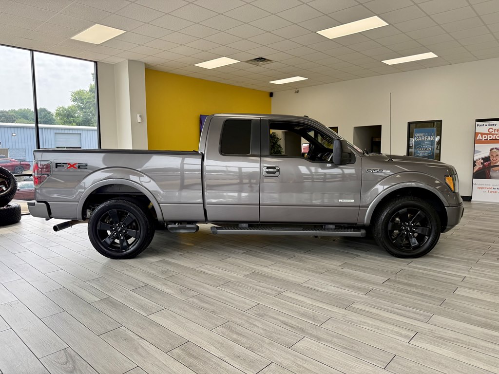 Photo 5 of this FORD F150