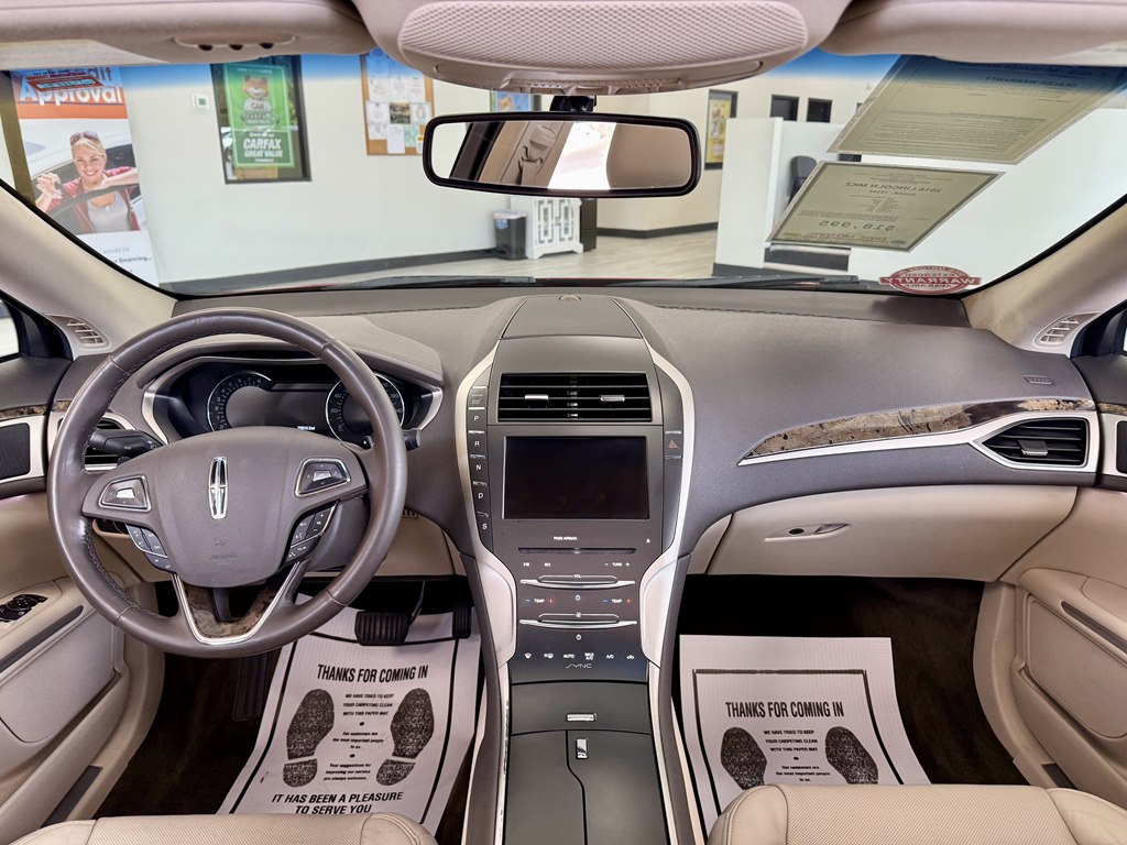 Photo 10 of this LINCOLN MKZ