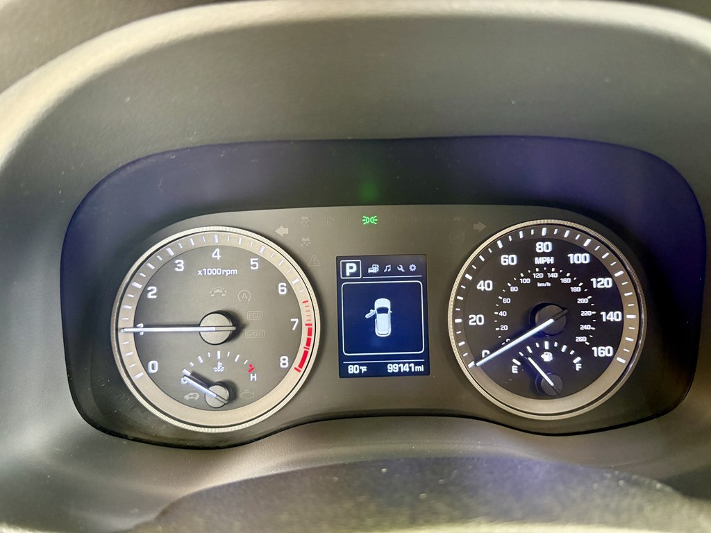 Photo 20 of this HYUNDAI TUCSON