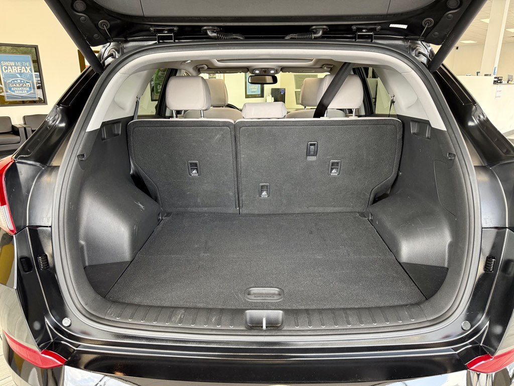 Photo 9 of this HYUNDAI TUCSON