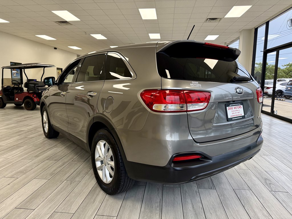 Photo 7 of this KIA SORENTO