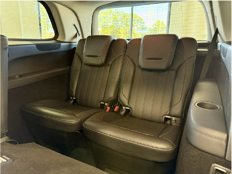 Photo 18 of this MERCEDES-BENZ GL