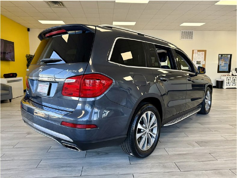 Photo 6 of this MERCEDES-BENZ GL