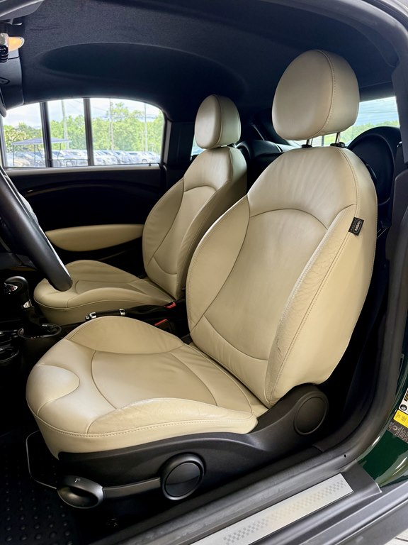 Photo 13 of this MINI COOPER COUPE