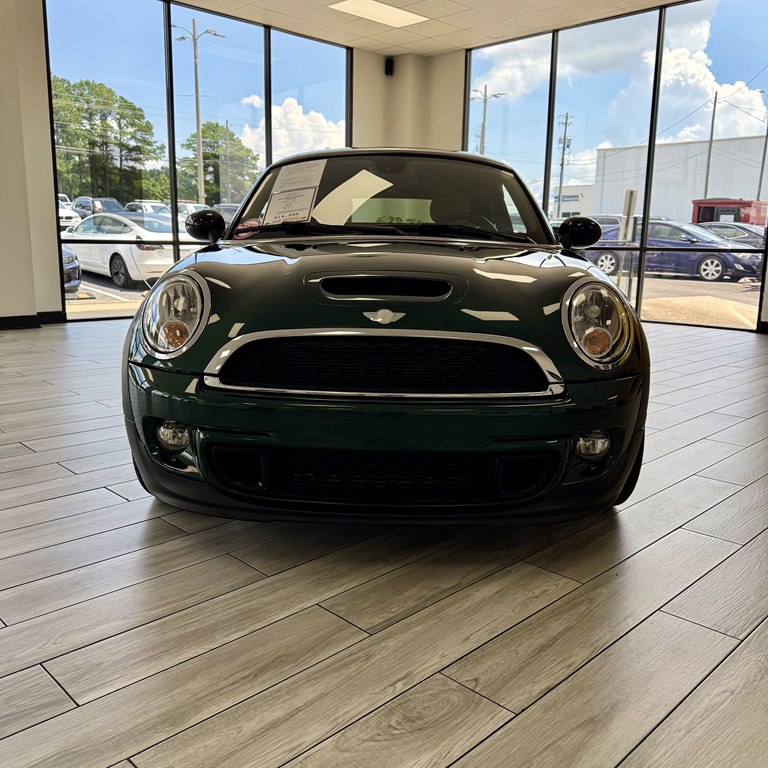 Photo 2 of this MINI COOPER COUPE