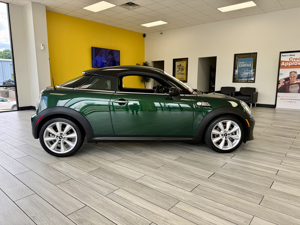 Photo 5 of this MINI COOPER COUPE